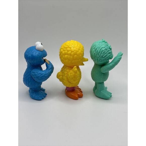Just Play Neighborhood Friends Sesame Street POSEABLE Figures! (lot of 3) - Picture 4 of 5